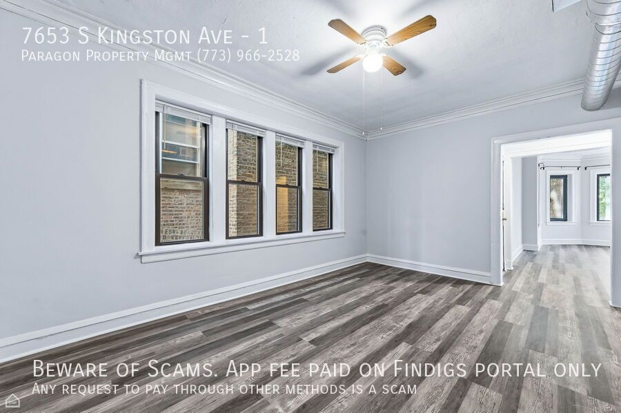 7653 S Kingston Ave property image