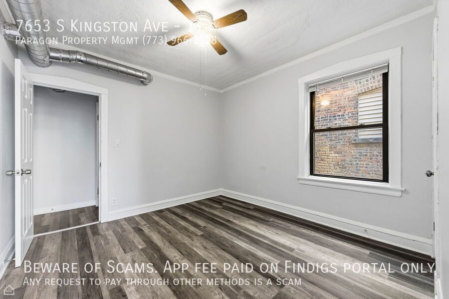 7653 S Kingston Ave property image