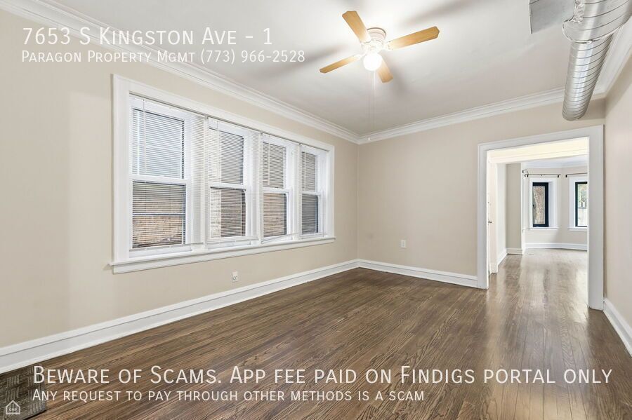 7653 S Kingston Ave property image