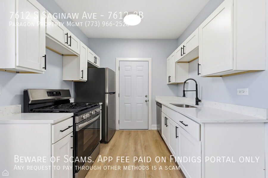 7612 S Saginaw Ave property image