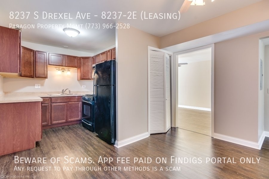 8237 S Drexel Ave property image