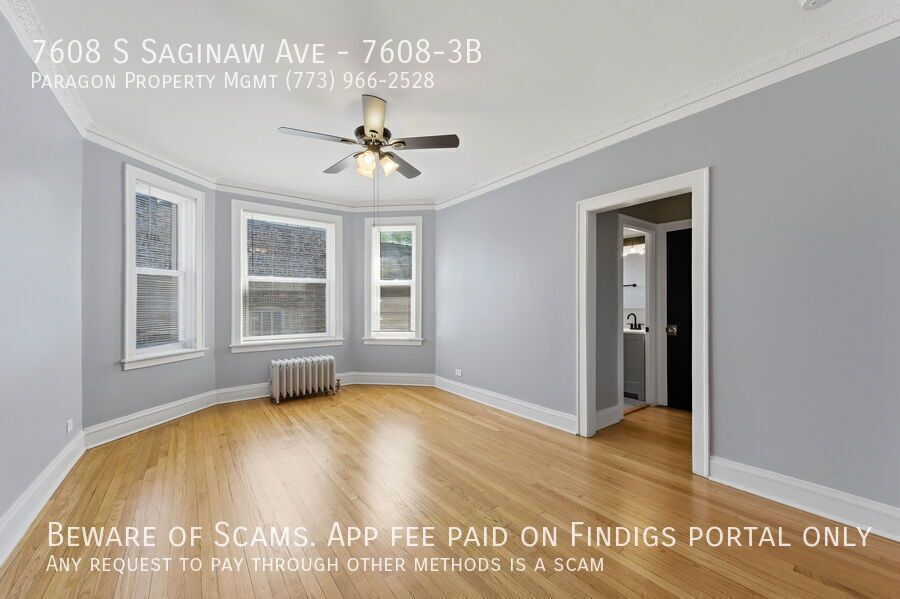 7608 S Saginaw Ave property image