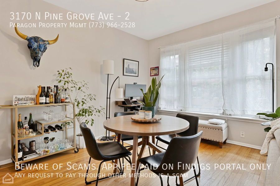 3170 N Pine Grove Ave property image