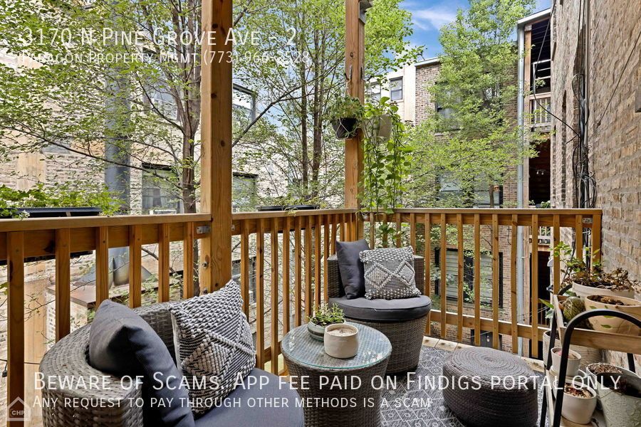 3170 N Pine Grove Ave property image