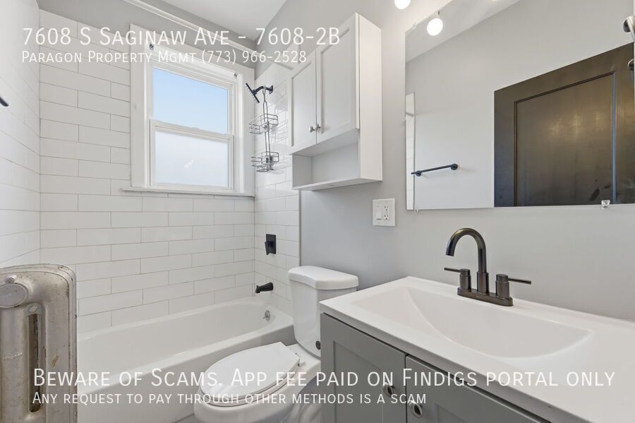 7608 S Saginaw Ave property image