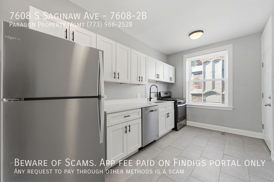 7608 S Saginaw Ave property image